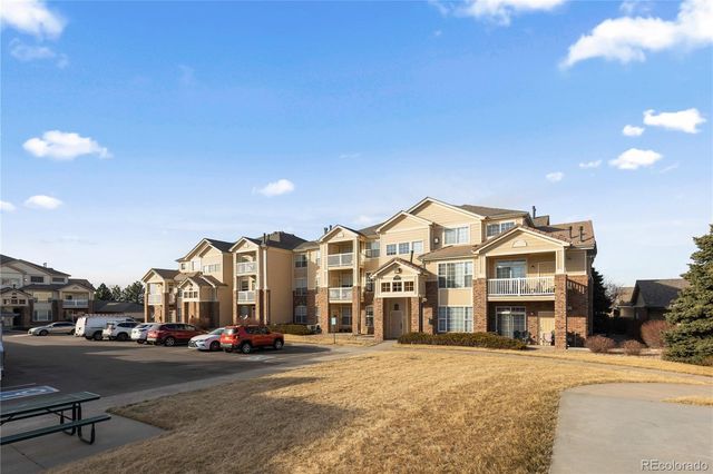 5756 N Genoa Way 12-208, Aurora, CO 80019