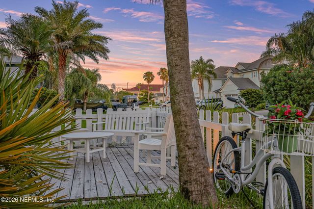 487 33RD Avenue S, Jacksonville Beach, FL 32250