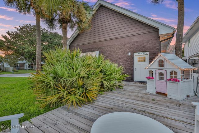 487 33RD Avenue S, Jacksonville Beach, FL 32250