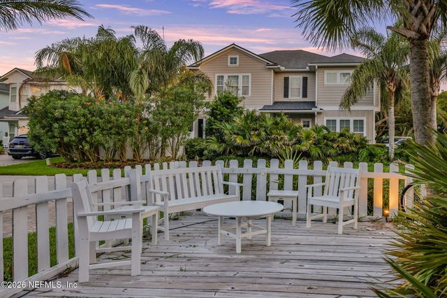 487 33RD Avenue S, Jacksonville Beach, FL 32250