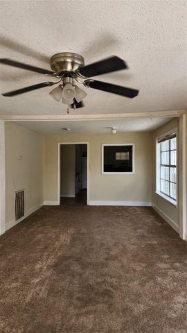 7102 Stewart Street, Hitchcock, TX 77563