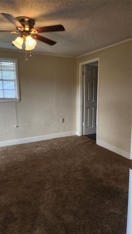 7102 Stewart Street, Hitchcock, TX 77563