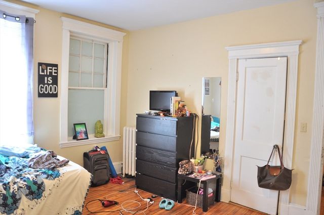 30 Glenville Avenue 1, Boston, MA 02134