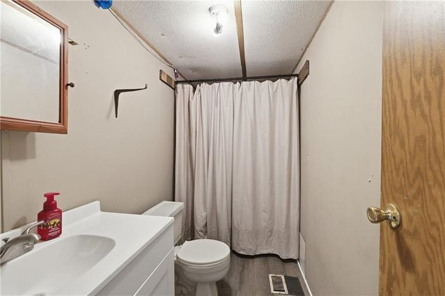 125 King Bird Drive, Cleveland, GA 30528