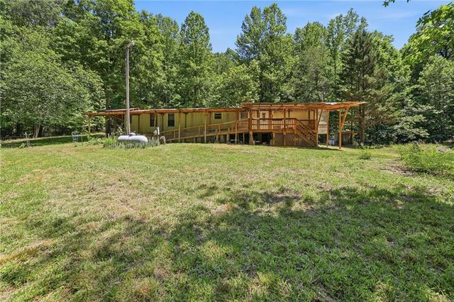 125 King Bird Drive, Cleveland, GA 30528