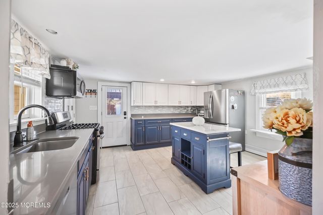 16 Monmouth Avenue, Freehold, NJ 07728