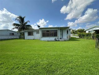 2961 NW 162nd Street, Miami Gardens, FL 33054