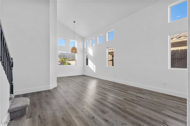 5213 Standing Rock Place, Las Vegas, NV 89130