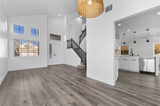 5213 Standing Rock Place, Las Vegas, NV 89130