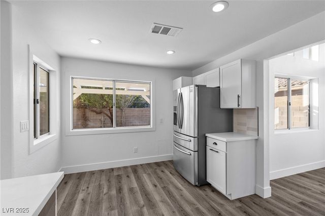 5213 Standing Rock Place, Las Vegas, NV 89130