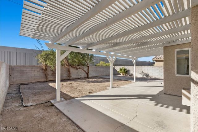 5213 Standing Rock Place, Las Vegas, NV 89130