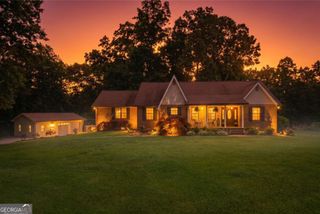 400 Cable Road, Waleska, GA 30183