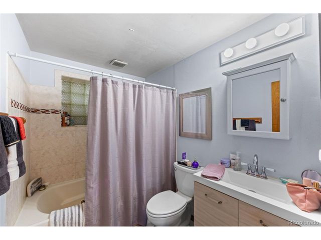 6160 E 65th Ave, Commerce City, CO 80022