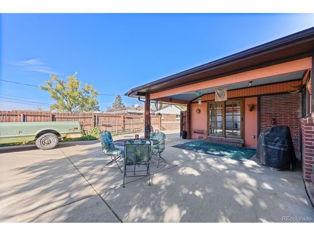 6160 E 65th Ave, Commerce City, CO 80022