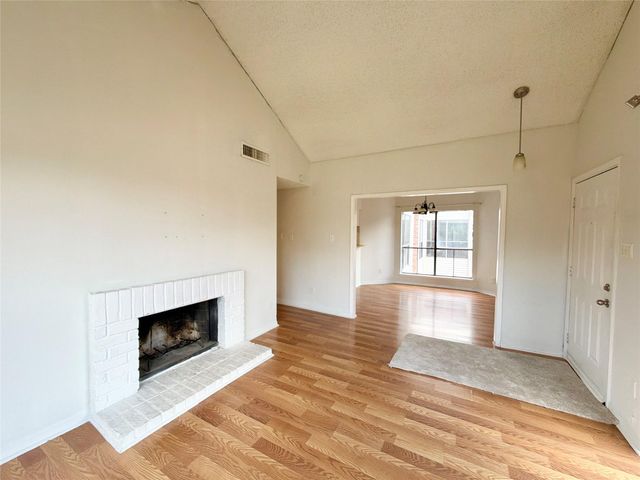 10156 Waterstone Drive, Houston, TX 77042