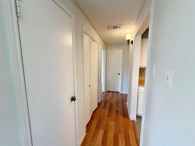 10156 Waterstone Drive, Houston, TX 77042