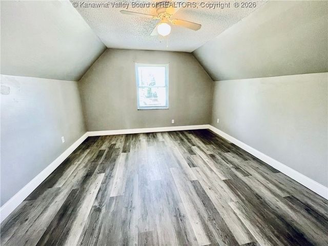 5 Fairview Acres, South Charleston, WV 25309