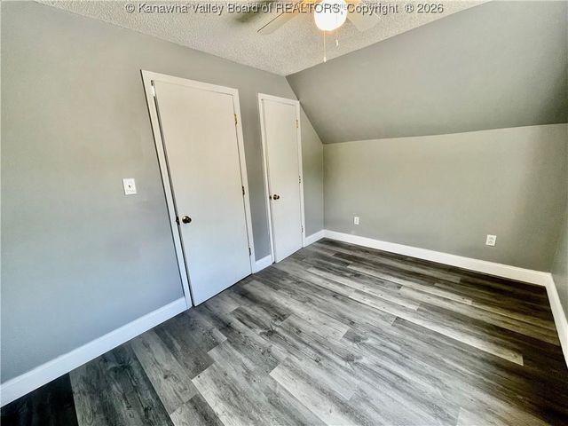 5 Fairview Acres, South Charleston, WV 25309