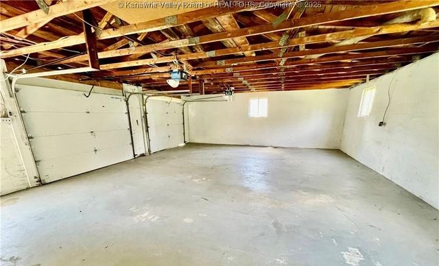 5 Fairview Acres, South Charleston, WV 25309