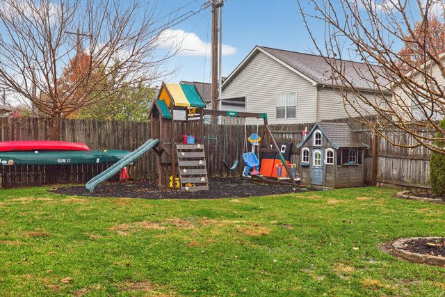913 Pinoak Drive, Nicholasville, KY 40356