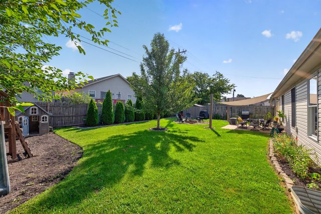 913 Pinoak Drive, Nicholasville, KY 40356