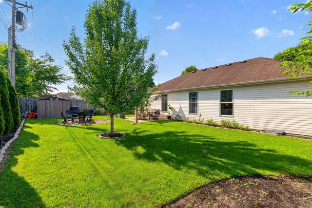 913 Pinoak Drive, Nicholasville, KY 40356