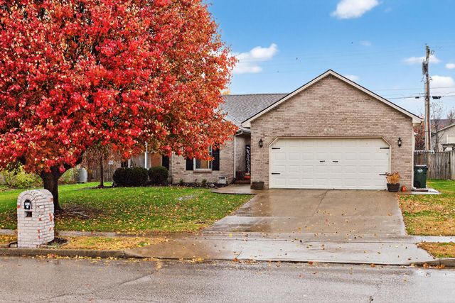 913 Pinoak Drive, Nicholasville, KY 40356