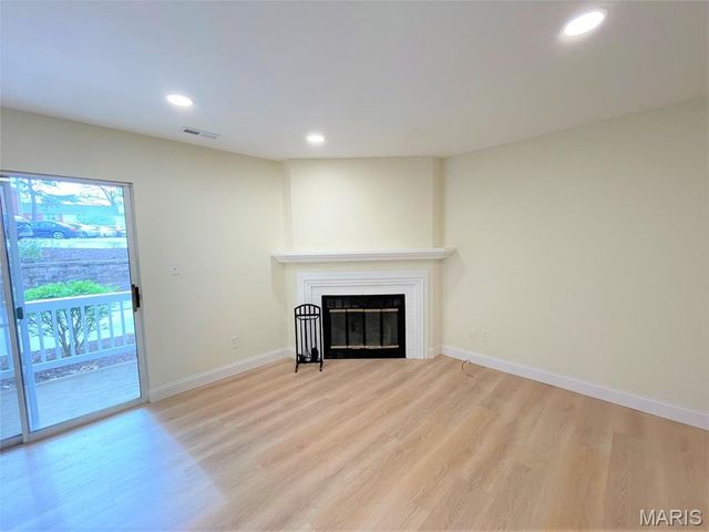 1418 Bluebird Terrace, St Louis, MO 63144