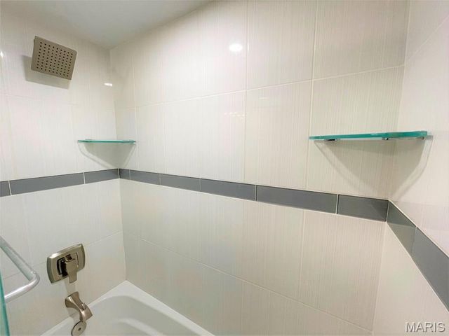 1418 Bluebird Terrace, St Louis, MO 63144