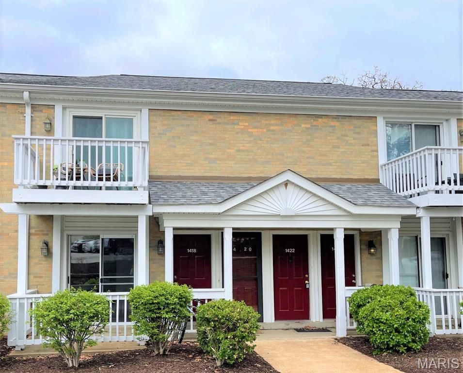 1418 Bluebird Terrace, St Louis, MO 63144