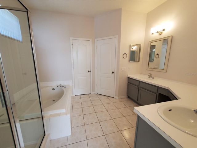 9307 HUNTINGTON PARK WAY, Tampa, FL 33647