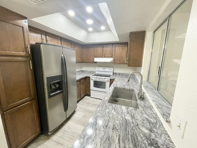 3860 E Acoma Drive, Phoenix, AZ 85032