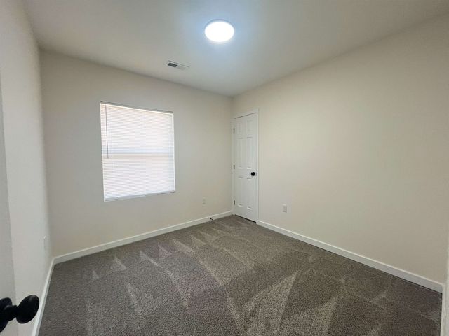 1752 S Market, Wichita, KS 67211