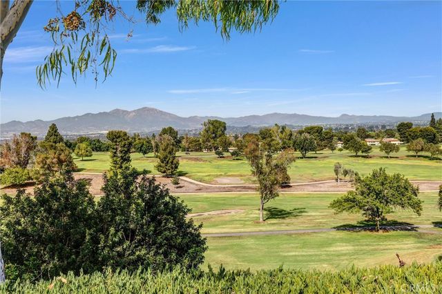 3050 Via Serena S B, Laguna Woods, CA 92637
