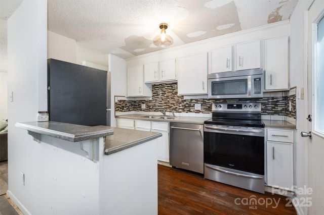 3204 Winchelsea Drive, Charlotte, NC 28212