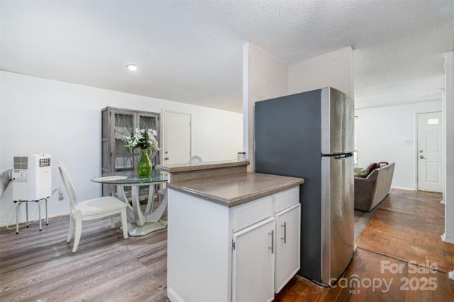 3204 Winchelsea Drive, Charlotte, NC 28212