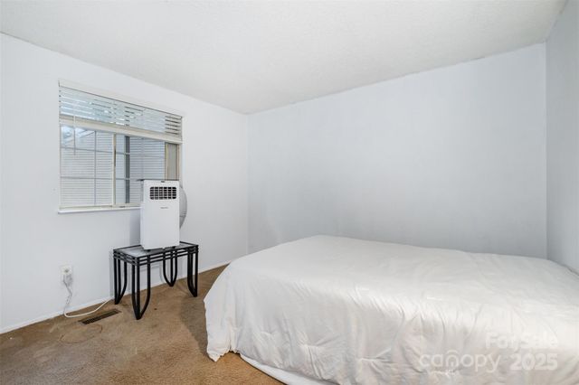3204 Winchelsea Drive, Charlotte, NC 28212