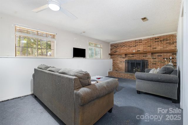 3204 Winchelsea Drive, Charlotte, NC 28212