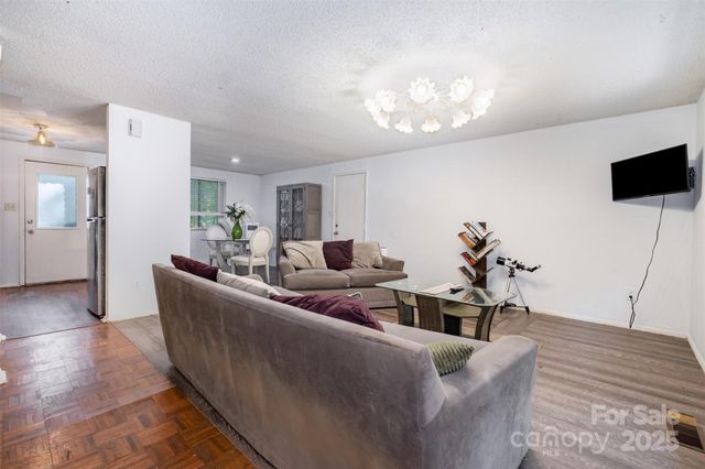 3204 Winchelsea Drive, Charlotte, NC 28212