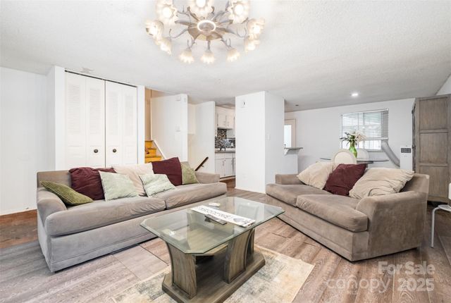 3204 Winchelsea Drive, Charlotte, NC 28212