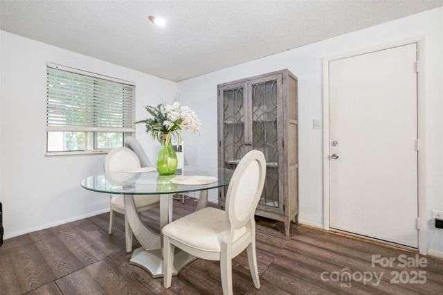 3204 Winchelsea Drive, Charlotte, NC 28212