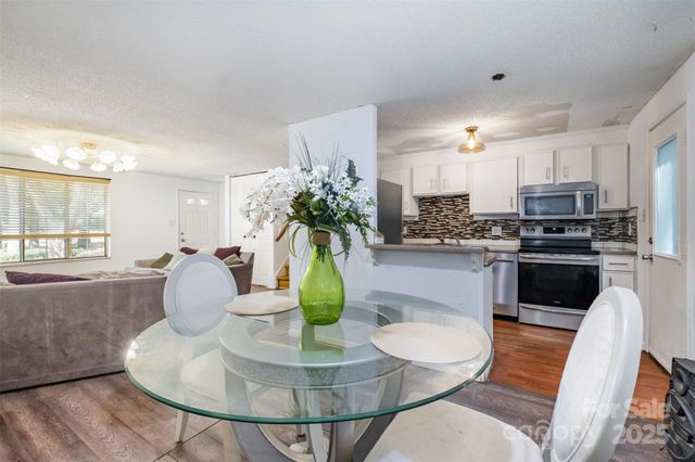 3204 Winchelsea Drive, Charlotte, NC 28212