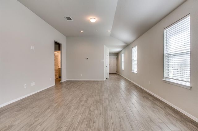 2800 Joe Dimaggio BLVD 65, Round Rock, TX 78665