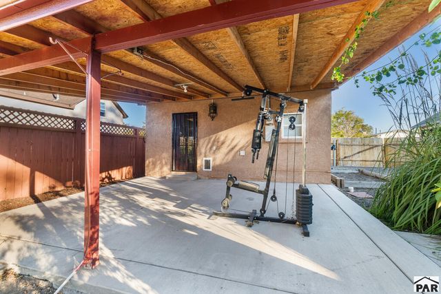 1118 W Arroyo Ave, Pueblo, CO 81004