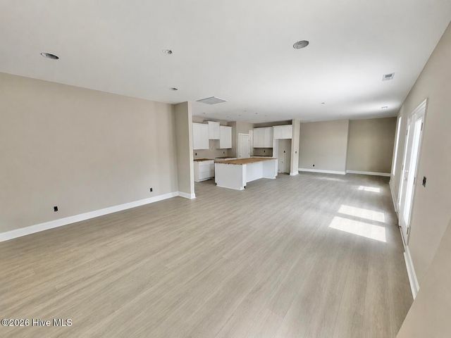 2886 Fox Run Circle, Kinston, NC 28504