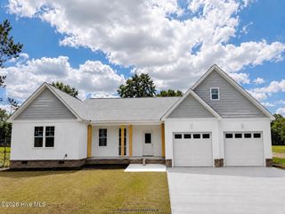 2886 Fox Run Circle, Kinston, NC 28504