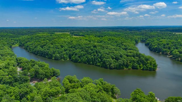 980 S KENRAY LAKE RD, Bedford, IN 47421