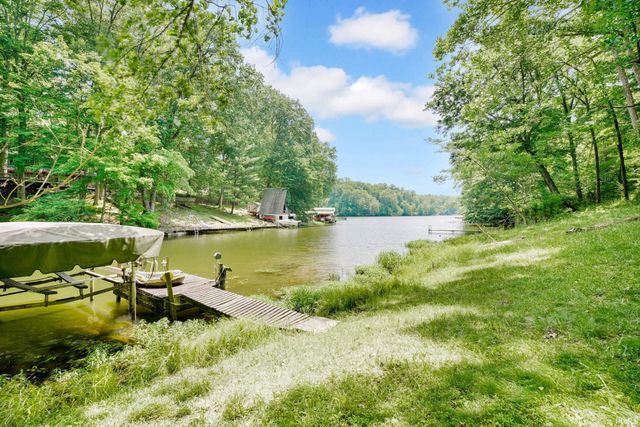 980 S KENRAY LAKE RD, Bedford, IN 47421