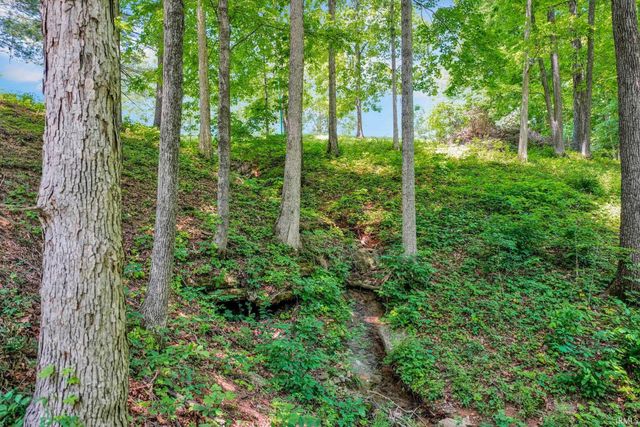 980 S KENRAY LAKE RD, Bedford, IN 47421