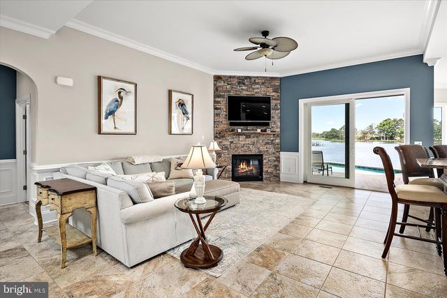 11640 GUM POINT RD, Berlin, MD 21811